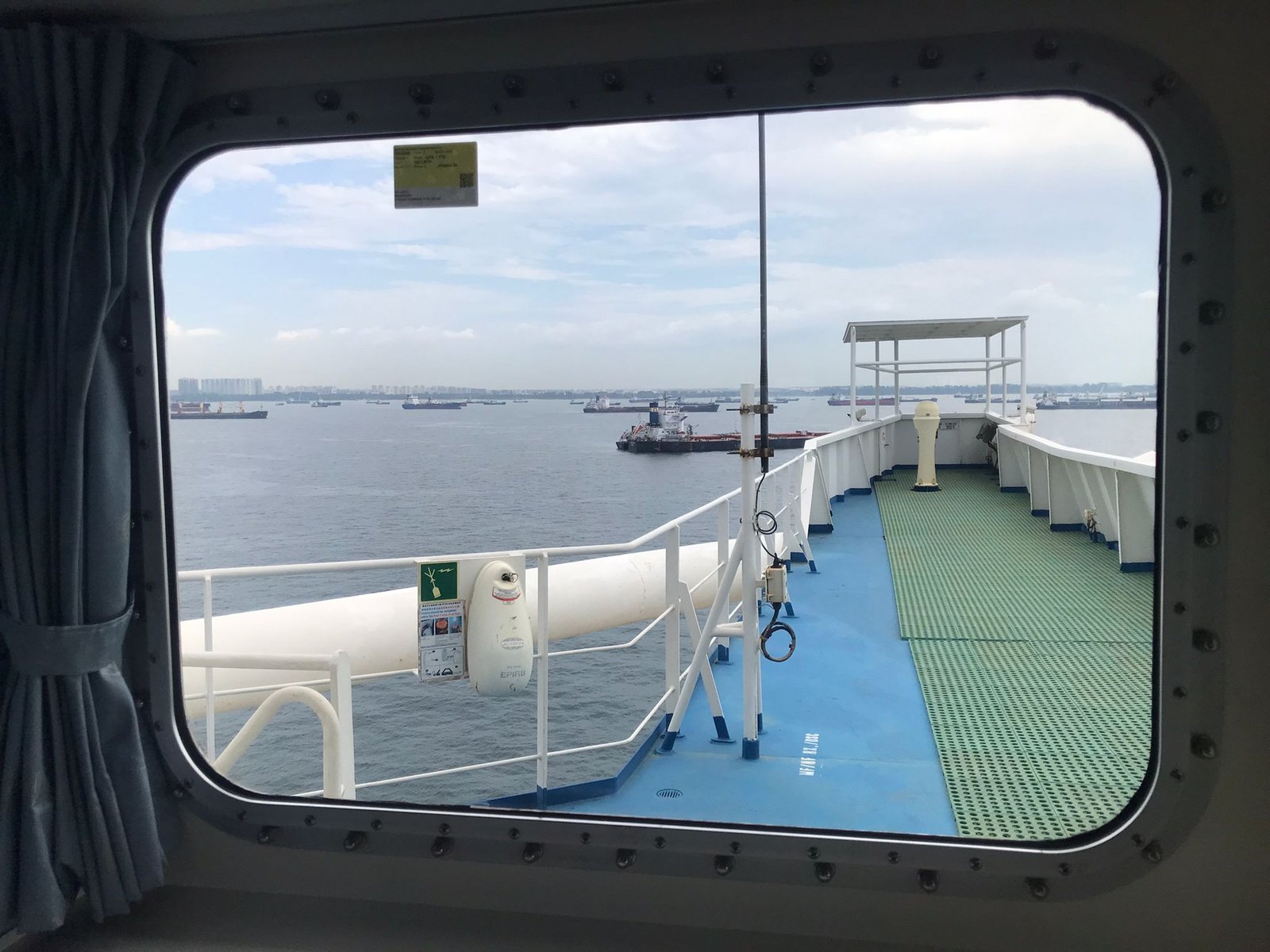 Bridge deck window glass renewal